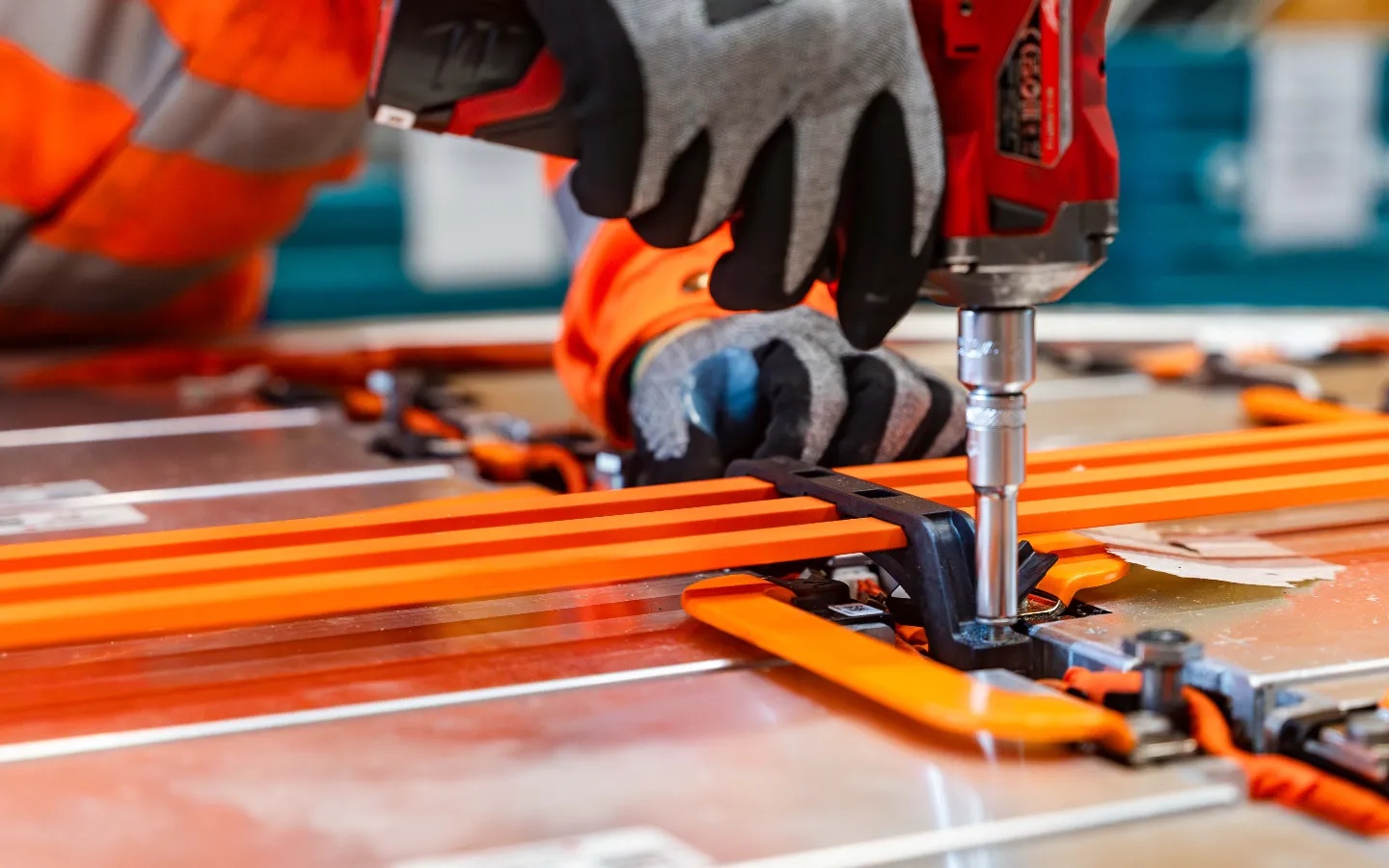 How raw materials from millions of tons of e-car batteries are obtained