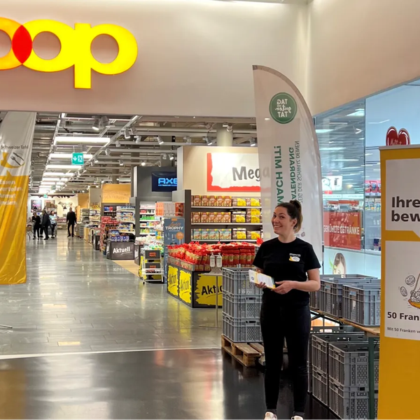 Alternativ Bild per URL einfügen: https:// Kontext des Bildes (optional): Zum Beispiel Person, Produkt oder Ort benennen Sprache (Mehrauswahl möglich): Deutsch Englisch Türkisch Russisch Polnisch Arabisch Ukrainisch Französisch Spanisch Italienisch Niede