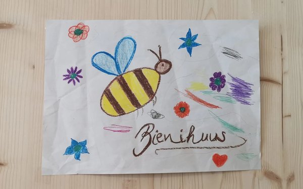 Bienenhaus – für Mutter und Kind