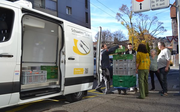 Lebensmittellieferung an eine soziale Institution